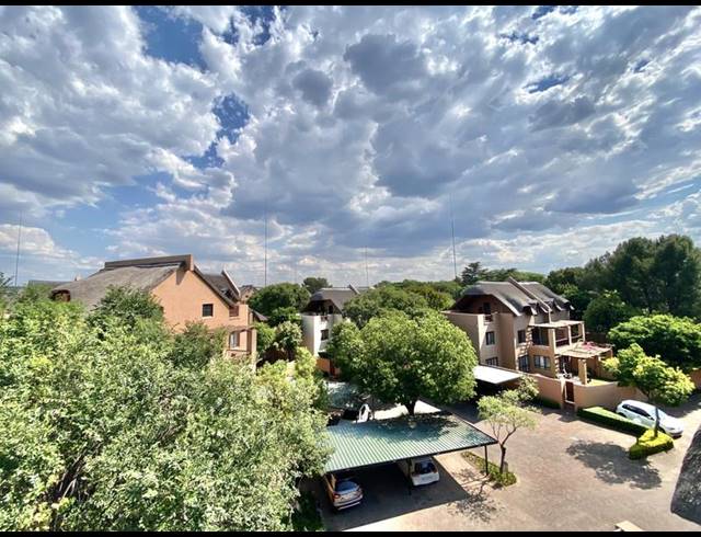 1 BEDROOM PROPERTY TO RENT IN PINESLOPES